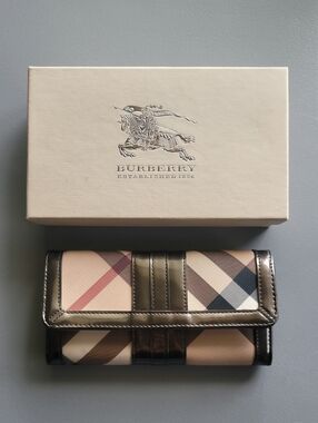 Burberry Penrose Continental Wallet